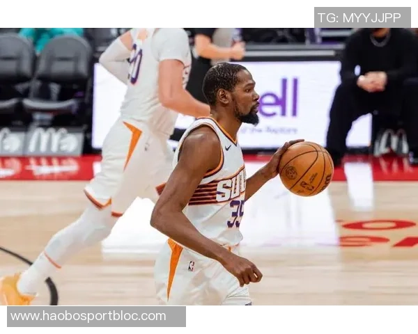 杜兰特近期状态低迷场均仅得165分投篮命中率惨淡33