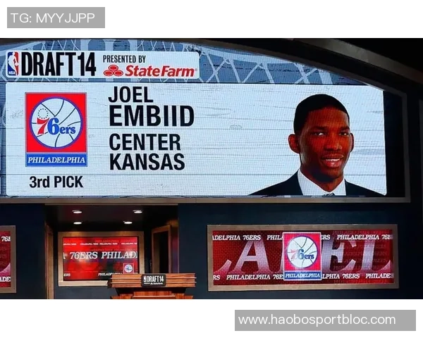 埃奇库姆称恩比德受限仍能得25分完全恢复将助力球队争冠